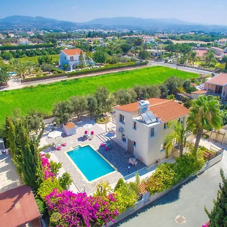 House With 3 Bedrooms In κόλπος των κοpαλλίων With Private Pool Enclosed Garden And Wifi Vilă
